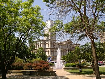 Louisville City Hall 3.jpg