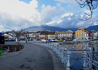 RoyLindmanVeveyMarketSquare