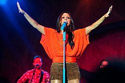 Sara Evans rocks Fort Eustis in free show 120713-F-LG169-094