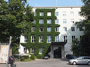 Wzwz schwabing 26 allianz building.JPG