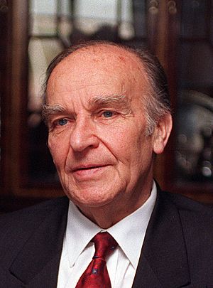 Alija Izetbegovic (cropped).jpg