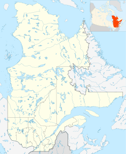 Presqu'île crater is located in Quebec