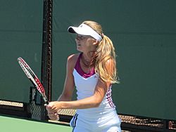 Daniela Hantuchová practicing at Bank of the West Classic 2010-07-25 7