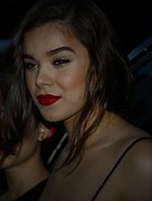 Hailee Steinfeld (21604481176) (cropped)