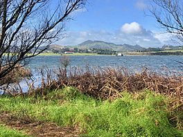 Lake Puketirini and Hakarimata Range.jpg