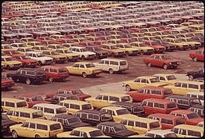 NEW CARS READY FOR SHIPMENT OUT OF DUNDALK MARINE TERMINAL, A MARYLAND PORT AUTHORITY FACILITY - NARA - 546813