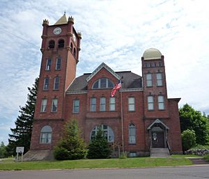 2009-0617-OldIronCtyCourthouse-Hurley