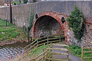 Canal bridge (road) at Moira - geograph.org.uk - 360218