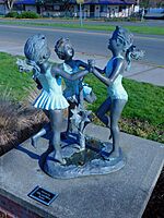 Chehalis, Washington sculpture 01