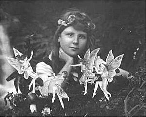 Cottingley Fairies 1