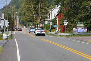 Entering Herndon from the south