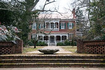 Front View of Bonar Hall.jpg