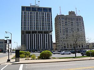 Genesee-towers-flint-mi