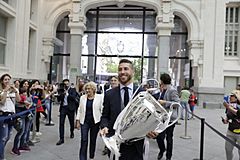 La alcaldesa recibe al Real Madrid, campeón una vez más de la Champions League 05