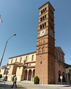 Saint Andrew's Church, Pasadena (cropped)