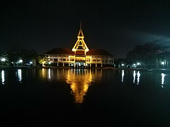 Thammasat University pond view 2