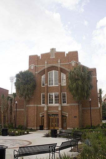 UFHistoricBuildingUstlerHall.JPG