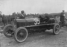 Antonio Ascari in his Alfa Romeo 20-30 ES at the 1922 Targa Florio (2)