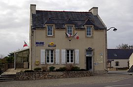 The town hall and post office in Beuzec-Cap-Sizun