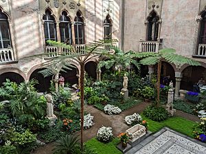 Isabella-Stewart-Gardner-Museum-Courtyard-08