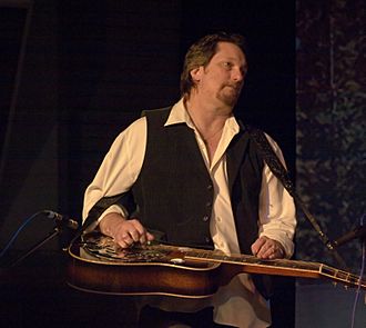 Jerry Douglas 2009 Rivercity.jpg