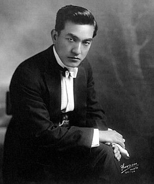 Sessue Hayakawa 1918 (Fred Hartsook).jpg