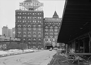 1971 Central Station back