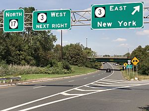 2020-09-08 12 10 20 View north along New Jersey State Route 17 at the exit for New Jersey State Route 3 EAST (New York) on the border of Lyndhurst Township and Rutherford in Bergen County, New Jersey