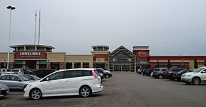 Chesterfield Towne Center (8721095165).jpg