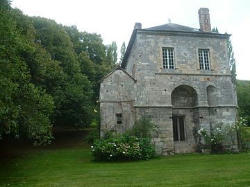 Grestain abbaye.JPG