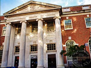 Jamaica-USPO Front colonnade