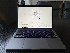 MacBook Pro 13 (M1, 2020)