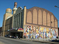 New Regal (Avalon) Theater.jpg