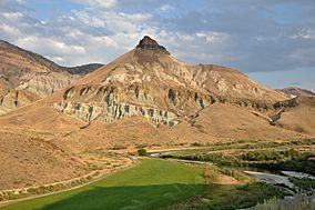 Sheep Rock near sunset.jpg