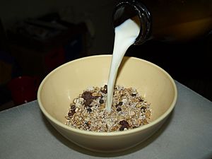 Amaranth muesli