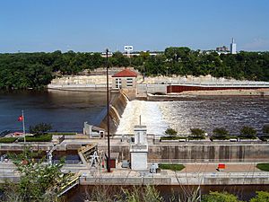 Ford lock and dam.jpg