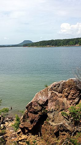 Greers Ferry Lake 006.jpg