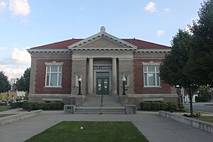 Mount Clemens Public Library.JPG