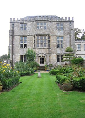 Newark Park side elevation.jpg