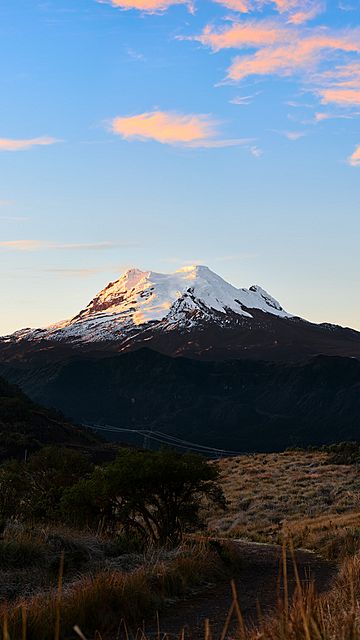 Volcan Nevado antisana camilogaleano(com).jpg