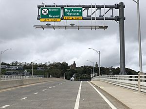 2020-09-10 11 51 43 View north along New Jersey State Route 36 (Highlands-Sea Bright Bridge) at the exit for Bay Avenue (Highlands) as it crosses the Shrewsbury River from Sea Bright to Highlands in Monmouth County, New Jersey