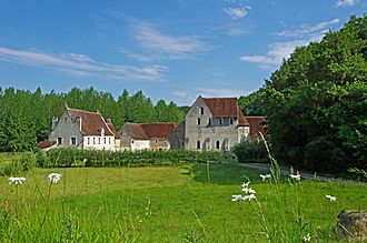 Chemillé-sur-Indrois (Indre-et-Loire) (18833885679).jpg