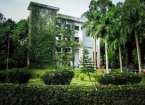 Faculty of Science, University of Chittagong (46512790111)