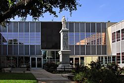 The Kaufman County Courthouse in Kaufman