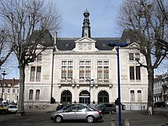 Montluçon Hôtel de Ville 1