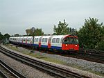 PicadillyLine-ChiswickPark-20040929.JPG