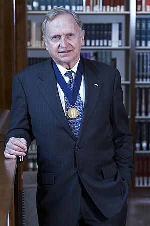 Ronald Breslow HD2006 Othmer Gold Medal portrait.JPG