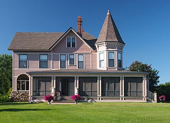 Rufus Rand Summer House.jpg