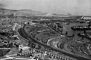 Barry No. 1 Dock, The Building of a Giant, Great Western Railway Magazine, July 1922