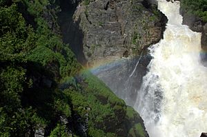 Canyon Sainte-Anne by Amerune